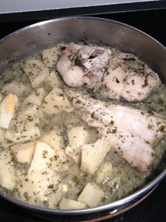 Una foto de Merluza en salsa verde