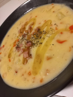 Una foto de Sopa de patatas🥣🥔