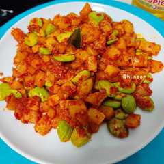 รูปของ Sambal kentang pete