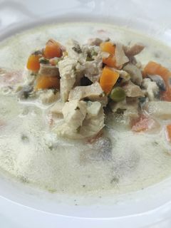 Tárkonyos ragu leves recept fotója