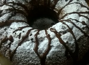 Una foto de Torta con postre de chocolate 🍫 y banana
