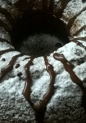 Una foto de Torta con postre de chocolate 🍫 y banana