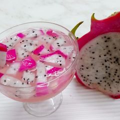 A picture of Litchi Dragon mocktail.