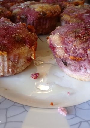 Φωτογραφία της συνταγής Vegan muffins με καρύδα και βατόμουρα!!