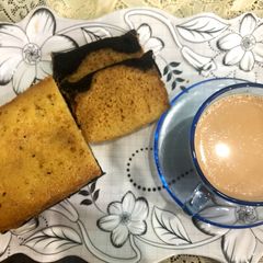 A picture of Tea Cake on the stove.