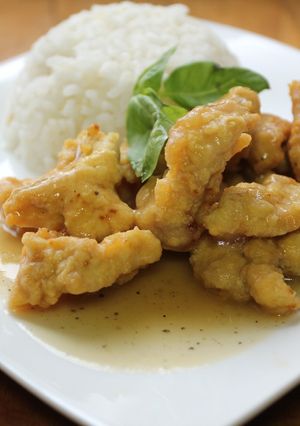 Una foto de Pollo al limón (estilo Chino)
