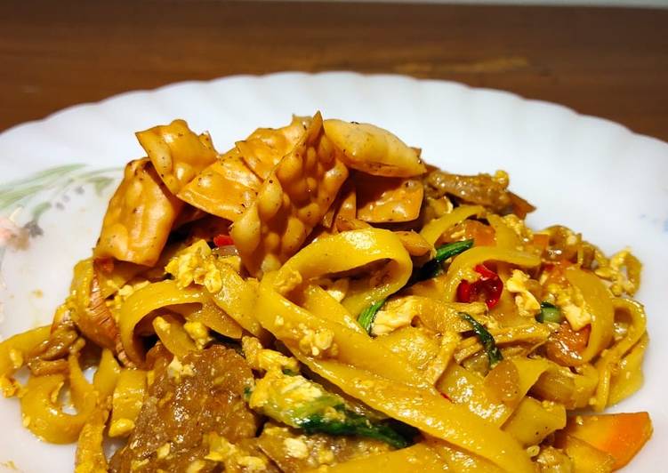 Langkah Mudah untuk Menyiapkan Fettuccine djowo, Enak Banget
