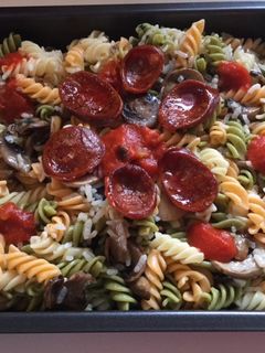 Una foto de Macarrones de verdura con arroz