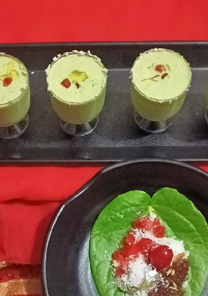 A picture of Paan Shots.