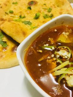 A picture of 3 spice Beef Nihari.