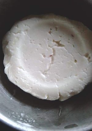 ঘরে ইন্সট্যান্ট তৈরি মোজারেল চীজ (ghore instant toiri mozzarella cheese recipe in Bengali) রেসিপির প্রধান ছবি