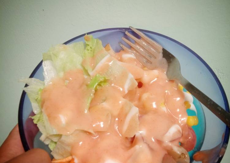 Resep Salad dengan dressing mayo manis pedas Bikin Manjain Lidah