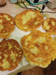 Egyszerű, de nagyszerű Házi hűtős lángos recept fotója