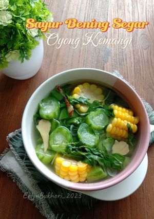 Foto resep Sayur Bening Segar Oyong Kemangi