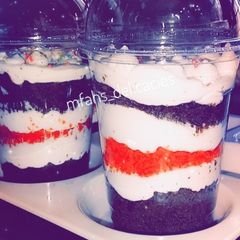 Chocolate and red velvet parfait 🥤 A picture of Chocolate and red velvet parfait 🥤.
