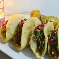 A picture of Mexican TACOs.