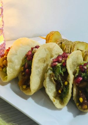 A picture of Mexican TACOs.