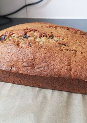 A picture of Banana & Chocolate Loaf Cake.