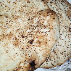 A picture of Qulcha Naan.