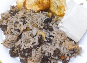 Foto principal de Gallo pinto (arroz con frijoles)