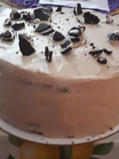 Una foto de TORTA mousse con oreos