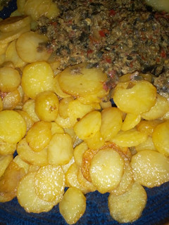 A picture of Soyayyen Irish da miyan kwai.