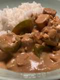 Xúc Xích Sốt Lạc (Salchichas en salsa Satay)