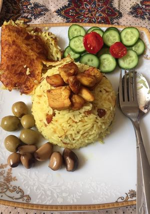 عکسی از دستور کشمش پلو با مرغ