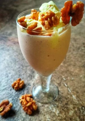केलिफोर्निया वालनट मेलेंन शेक (California walnut melon shake recipe in hindi) रेसिपी मुख्य फोटो