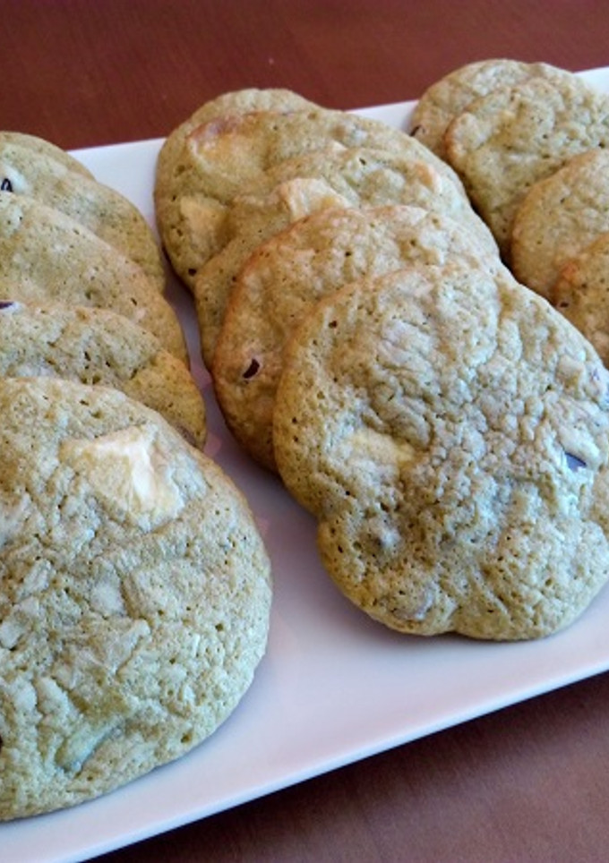 Una foto de Galletas de té matcha abizcochada