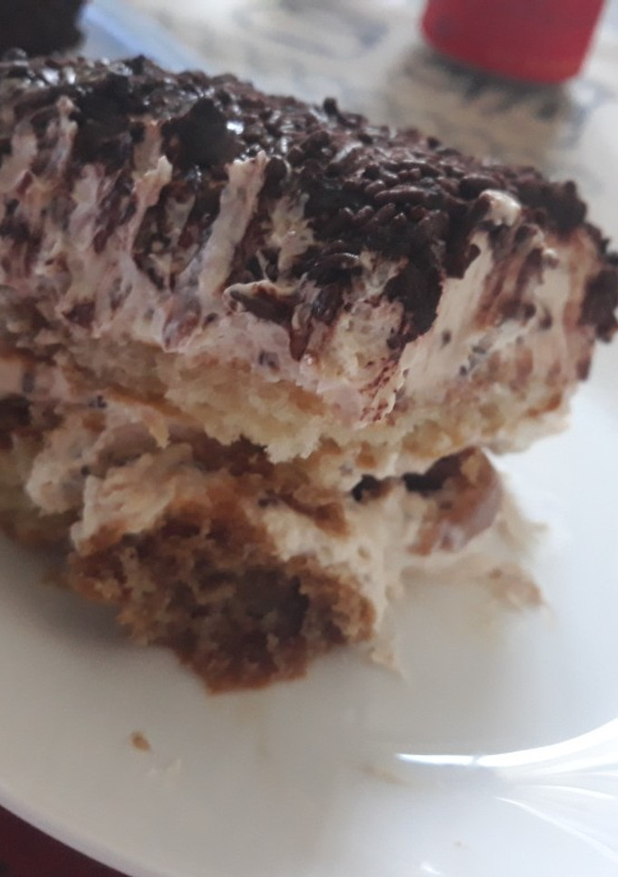 Una foto de Tiramisú {Fácil y sin huevo}