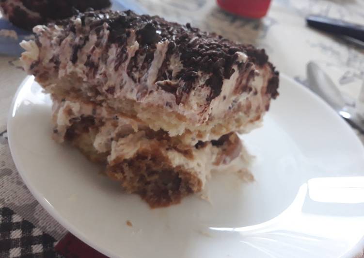 Tiramisú Fácil y sin huevo