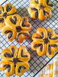 Black Sesame Twirl Bread
