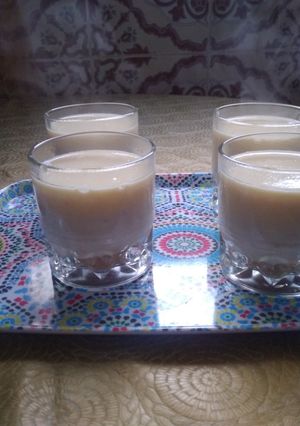 صورة لوصفة تحلية الطبقات بالموز والكاكي