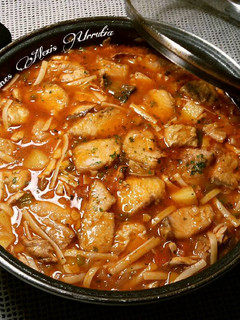 Una foto de Cazuela de Ventresca de bonito, con tallarines partidos y patatas