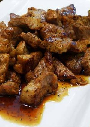 黑胡椒醬松坂豬（豆油伯缸底醬油食譜） 的食譜成品照片