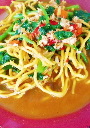 Foto resep Mie Kuning Padang Bayam kuah