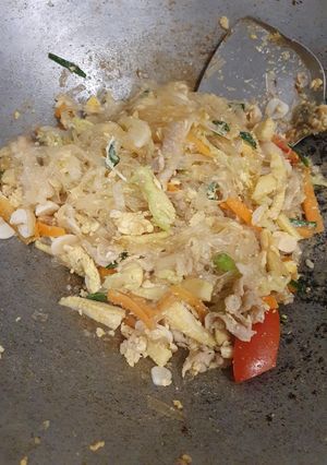 รูปของ วุ้นเส้นผัดไข่
