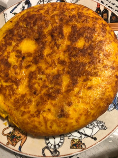 Foto principal de Tortilla de patata rellena de jamón york y queso