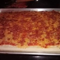 Bacon 🥓 pizza A picture of Bacon 🥓 pizza.