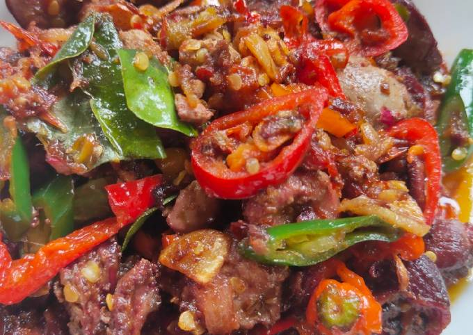 Bagaimana Membuat Sambal goreng hati ampela yang Sempurna