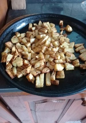 Una foto de Papas y batatas condimentadas🏘