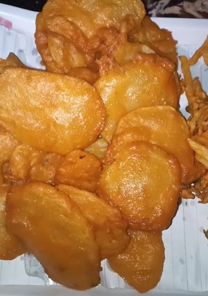 A picture of Aloo k pakory😋آلو کے پکوڑے😋.