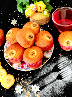 عکسی از دستور کاپ کیک موز 🍌