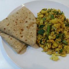 A picture of GOBHI QEEMA (CAULIFLOWER WITH CHICKEN MINCE).
