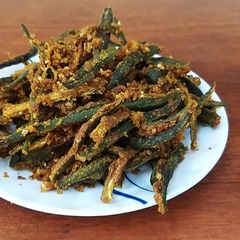 A picture of Kurkuri bhindi in microwave.