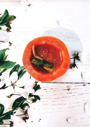 Hình của món Yến Sào Chưng Đu Đủ.