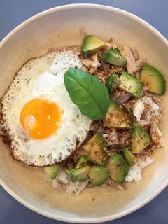 A picture of Chicken & Avocado on Rice + Fried egg.