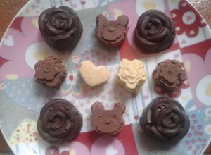 Foto principal de Bombones de chocolate y copos de maíz