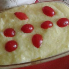 A picture of Sooji ki custard pudding.